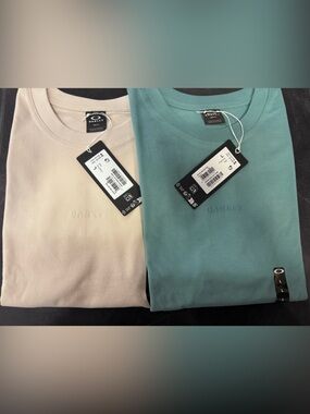 Oakley Embroidered Logo Crew Tee in Soft Teal and Cream Tag
